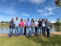 Vereadores acompanham retirada de peixes que serão doados à população na Semana Santa